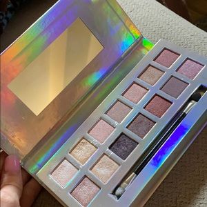 Moonlight nudes eyeshadow